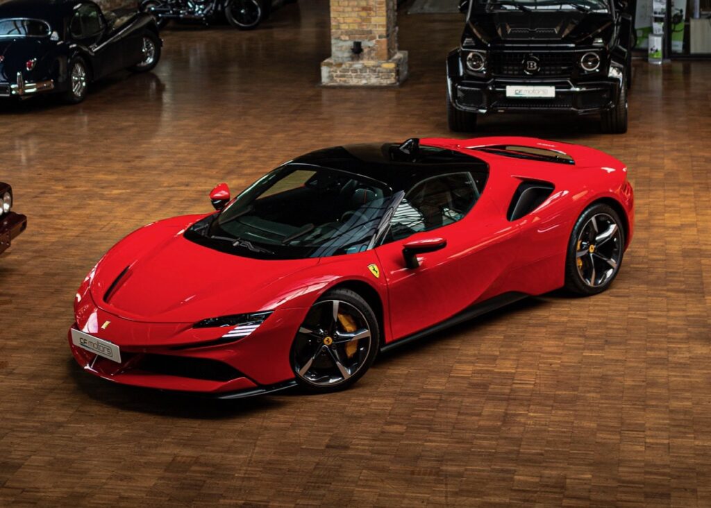 FERRARI SF90 Stradale