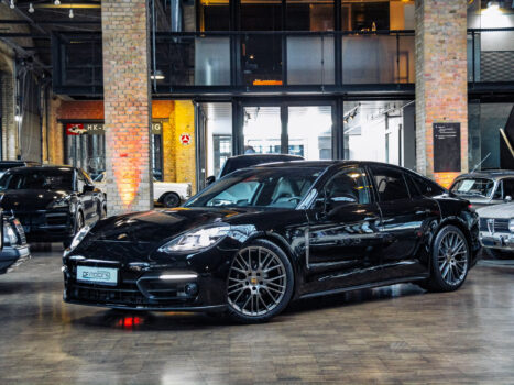 PORSCHE Panamera 4 Platinum Edition BOSE, CAM, PDLS+