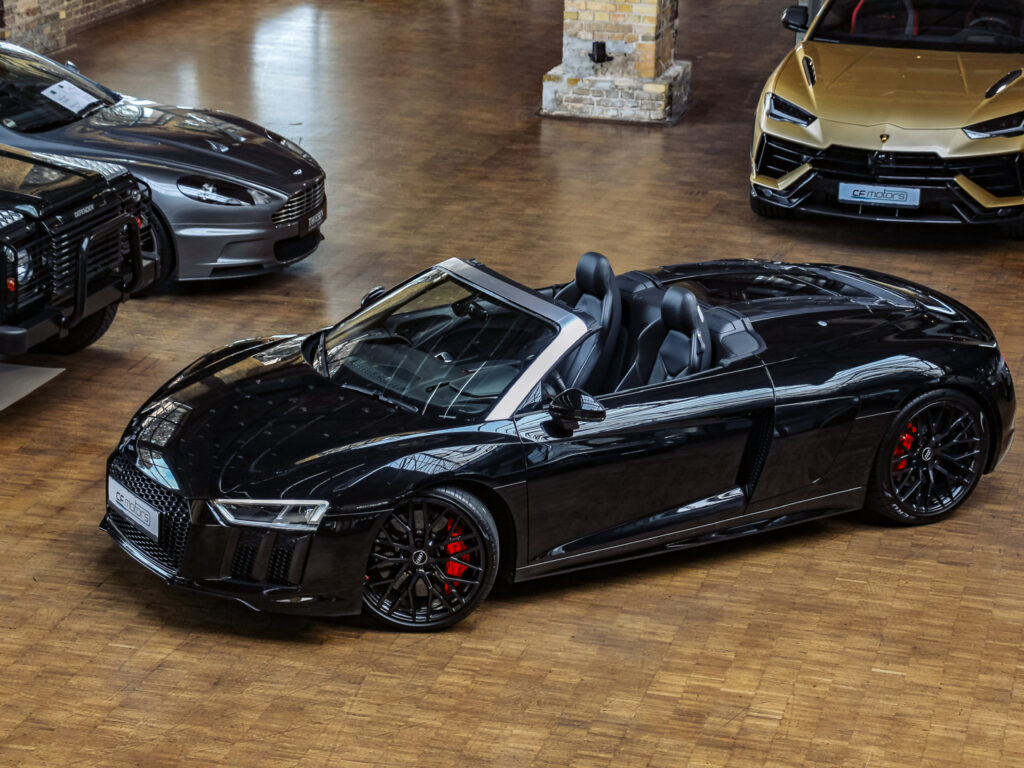 AUDI R8 Spyder 5.2 FSI quattro B&O, CARBON, CCB, CAM