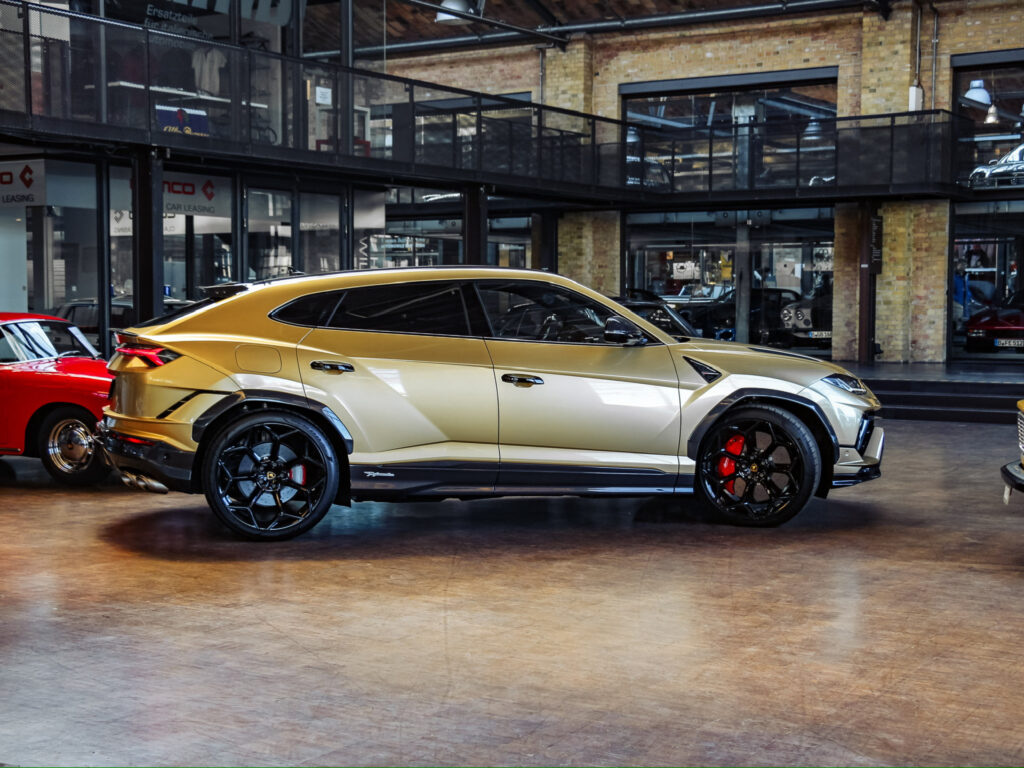 LAMBORGHINI Urus Performante AKRA, CARBON, 360 CAM, BOWERS