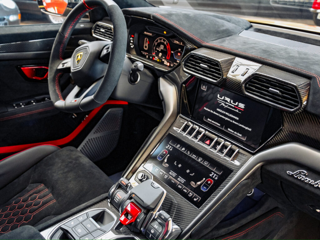 LAMBORGHINI Urus Performante AKRA, CARBON, 360 CAM, BOWERS