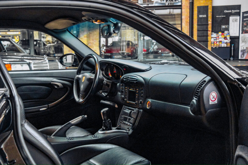 PORSCHE 911/996 Turbo MANUAL GEARBOX, SPORT SEATS