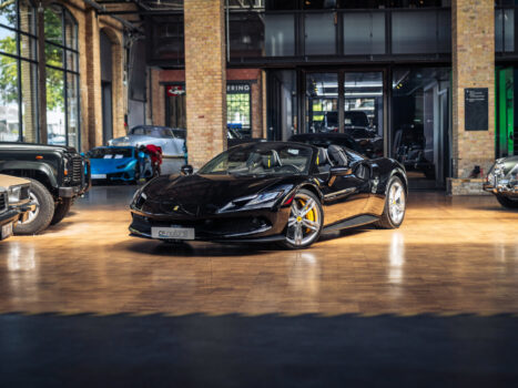 FERRARI 296 GTS LIFT, LEDS, JBL, CAM