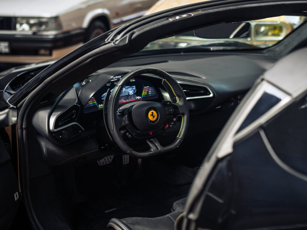 FERRARI 296 GTS LIFT, LEDS, JBL, CAM