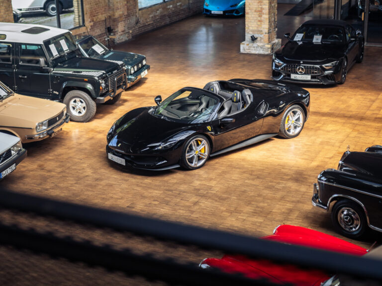 FERRARI 296 GTS LIFT, LEDS, JBL, CAM