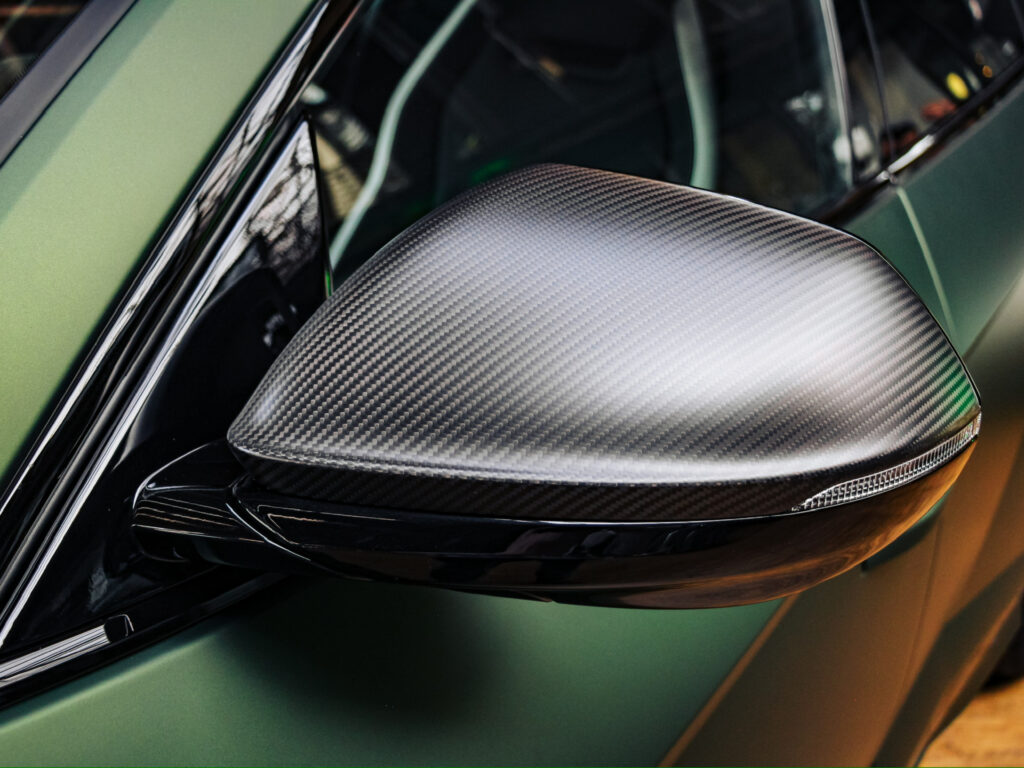 LAMBORGHINI Urus SE CARBON, PANO, REAR ENT, B&O, 360 CAM