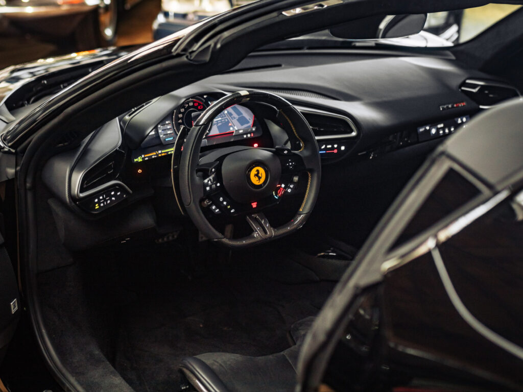 FERRARI 296 GTS LIFT, LEDS, JBL, 360