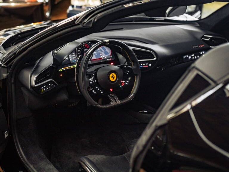 FERRARI 296 GTS LIFT, LEDS, JBL, 360