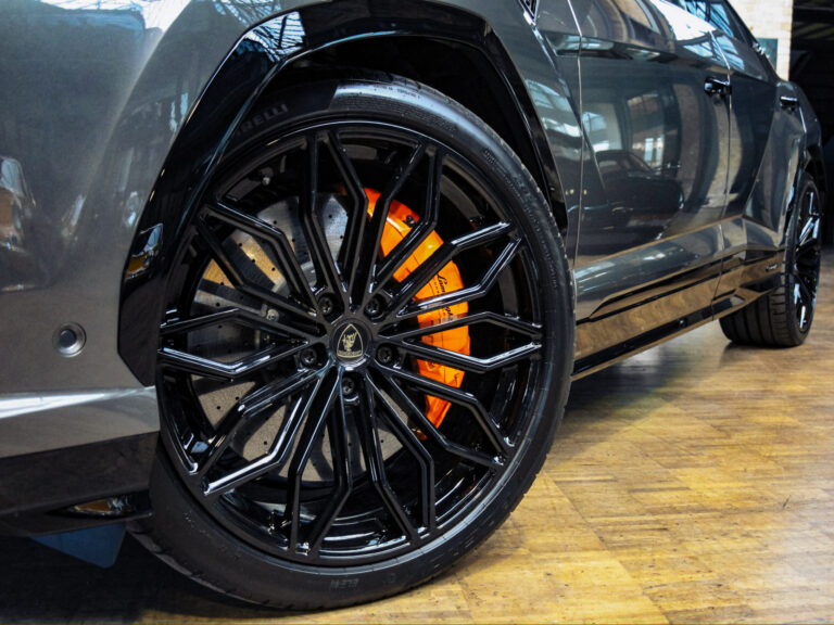 LAMBORGHINI Urus SE MY26, PANO, B&O, 360 CAM