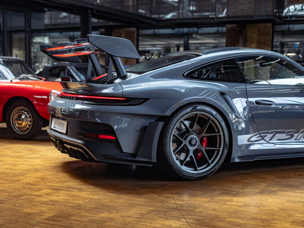 PORSCHE 911/992 GT3 RS WEISSACH, LIFT, CARBON CAGE, BOSE