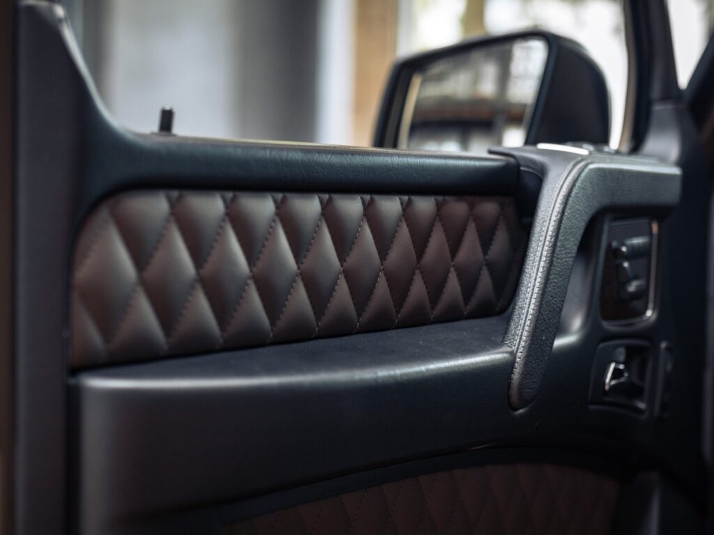 梅塞德斯-奔驰 G 63 AMG 独家限量版 TV、CAM、碳纤维