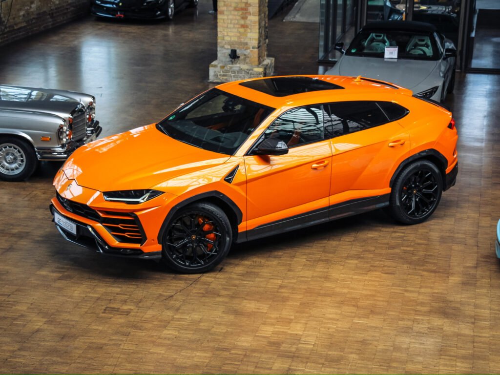 LAMBORGHINI Urus FULL CARBON, PANO, B&O, TOP CONDITION